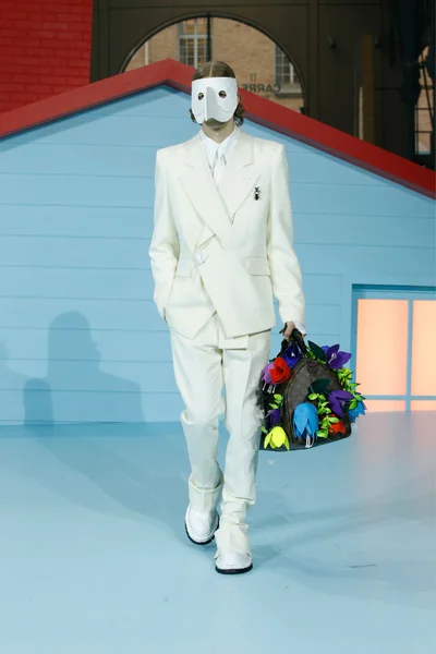 Look 52